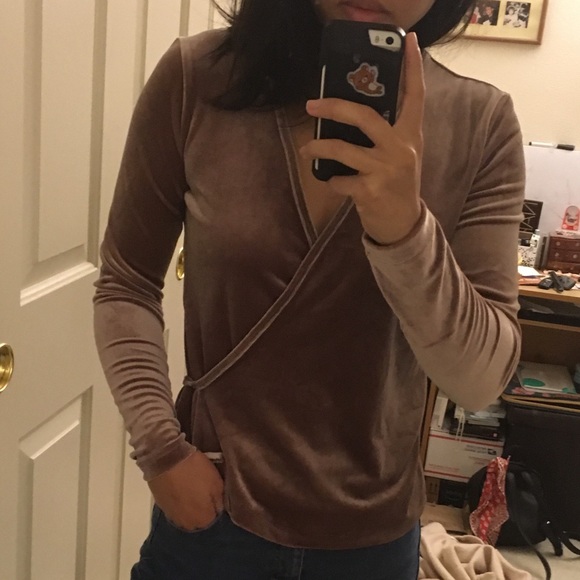 Madewell Velvet wrap top pink - Picture 5 of 5